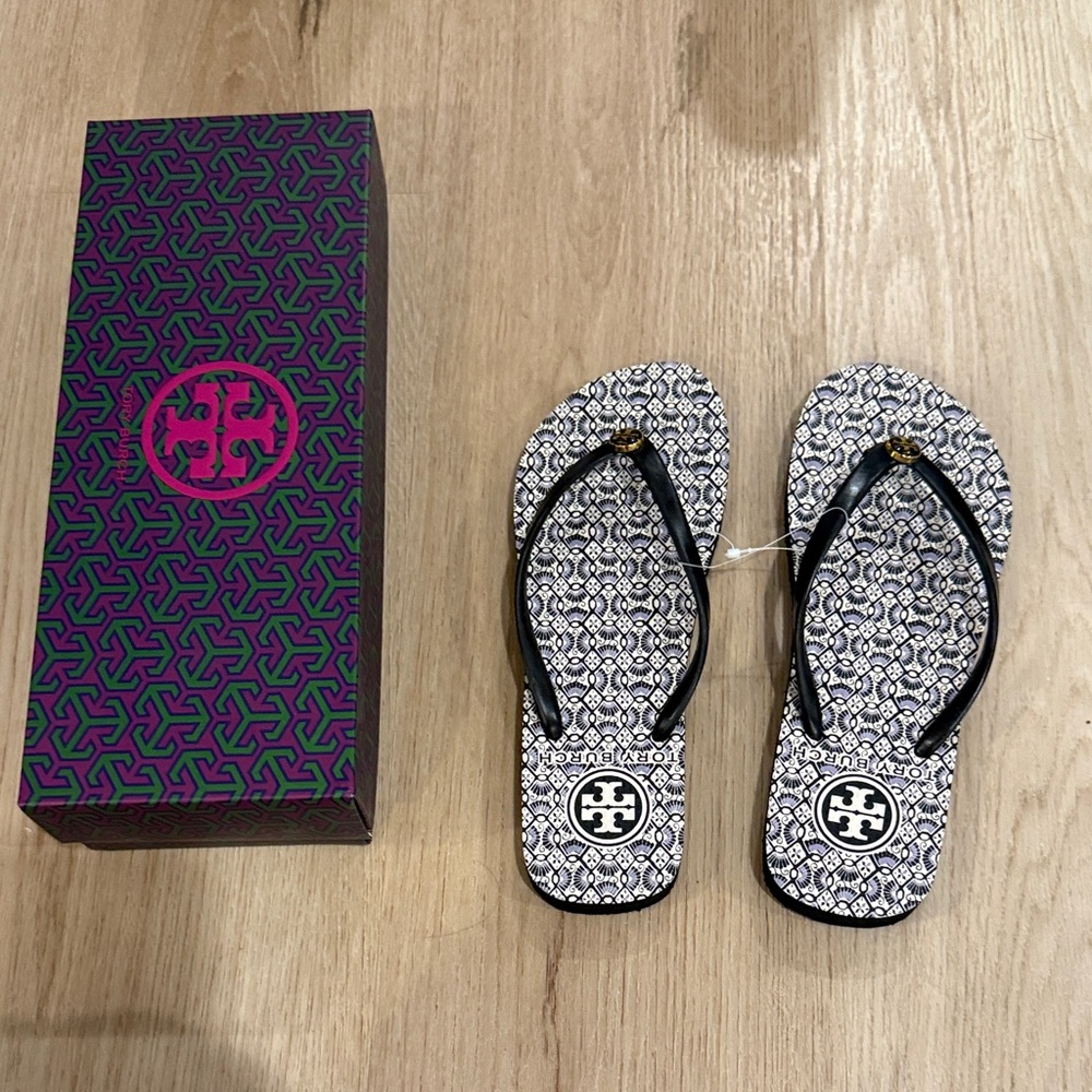 Tory Burch Monochrome Patterned Flip Flops